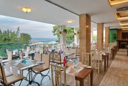 GRIFID HOTEL METROPOL ADULTS ONLY 16+ Restaurants