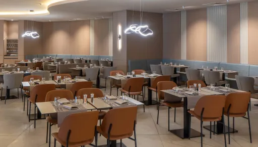 GRIFID HOTEL NOA Restaurants