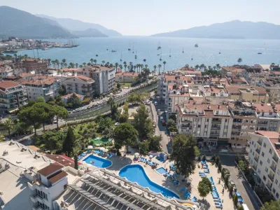 HALICI HOTEL Pools & Beach