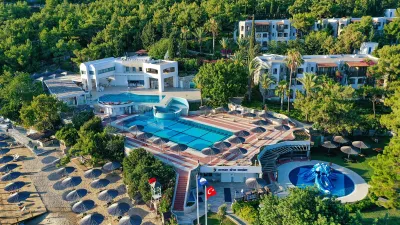 HAPIMAG SEA GARDEN RESORT Pools & Beach