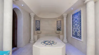 HAWAII HOTEL Spa