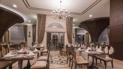 HAYDARPASHA PALACE Restaurants