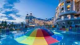 HAYDARPASHA PALACE Pools & Beach