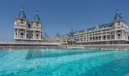 HAYDARPASHA PALACE Pools & Beach