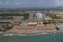 HAYDARPASHA PALACE Pools & Beach