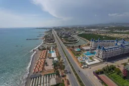 HAYDARPASHA PALACE Pools & Beach