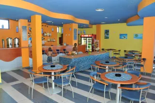 HEDEF BEACH RESORT Bars