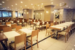 HELEN HOTEL Restaurants