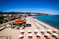HELENA PARK Pools & Beach