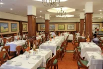 HELENA PARK Restaurants
