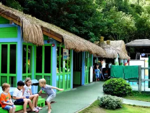 HILLSIDE BEACH CLUB Mini Club