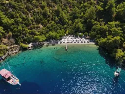 HILLSIDE BEACH CLUB Pools & Beach