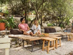 HILLSIDE BEACH CLUB Bars