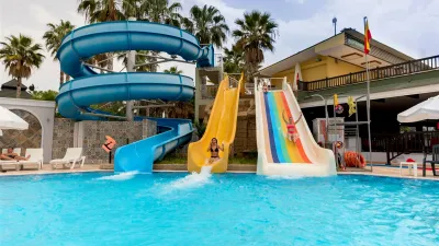 HOLIDAY GARDEN RESORT Activities