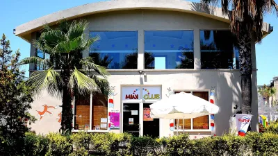 HOLIDAY GARDEN RESORT Mini Club