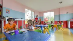 HOLIDAY PARK RESORT Mini Club