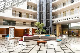HOLIDAY PARK RESORT Lobby