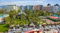HOLIDAY PARK RESORT General Images