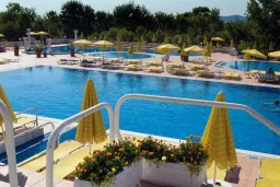 HOLIDAY VILLAGE DUNI Pools & Beach