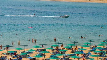 HOLIDAY VILLAGE DUNI Pools & Beach