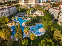 HORUS PARADISE LUXURY RESORT Pools & Beach