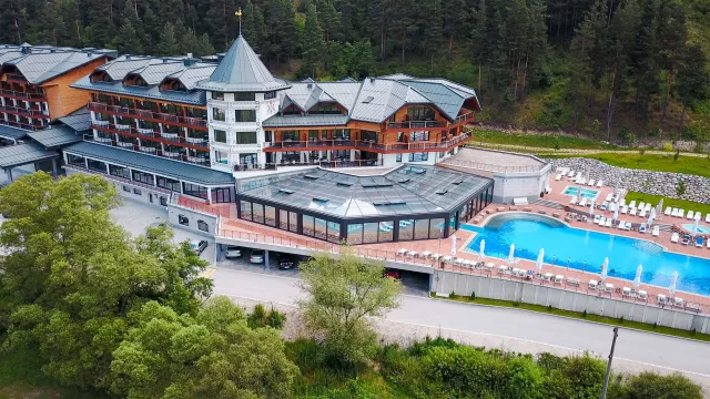 HOT SPRINGS MEDICAL - SPA HOTEL