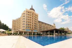 HOTEL ADMIRAL Pools & Beach