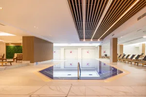 HOTEL ADMIRAL Pools & Beach