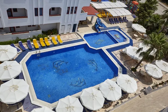 HOTEL BILLURCU Pools & Beach