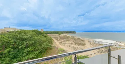 HOTEL KAMENEC KITEN Pools & Beach