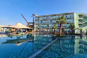 HOTEL KOTVA Pools & Beach