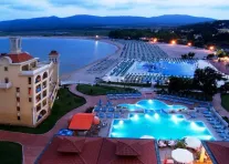 HOTEL MARINA BEACH Pools & Beach