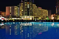 HOTEL MARVEL Pools & Beach