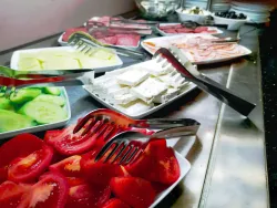 HOTEL TRINITY RESIDENCE Restaurants