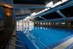 HOTEL TRINITY RESIDENCE Pools & Beach