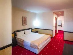 HOTEL TRINITY RESIDENCE Rooms