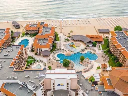 HVD CLUB HOTEL MIRAMAR Pools & Beach