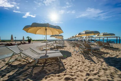 HVD LOTOS HOTEL Pools & Beach