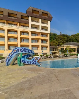 HVD LOTOS HOTEL Pools & Beach