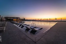 HVD REINA DEL MAR Pools & Beach