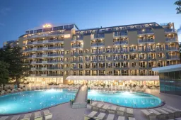 HVD VIVA CLUB HOTEL Pools & Beach