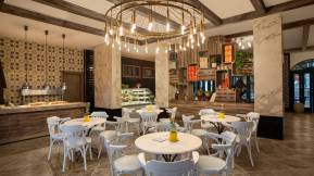 IC HOTELS SANTAI FAMILY RESORT Bars