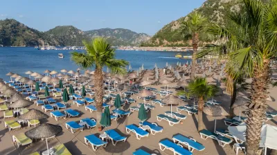 IDAS CLUB HOTEL Pools & Beach