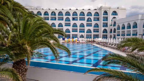 INFINITY BY YELKEN AQUAPARK AND RESORTS Pools & Beach