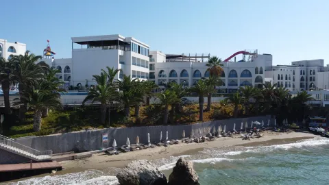 INFINITY BY YELKEN AQUAPARK AND RESORTS Pools & Beach