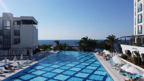 INFINITY BY YELKEN AQUAPARK AND RESORTS Pools & Beach