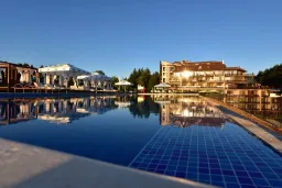 INFINITY HOTEL PARK - SPA Pools & Beach