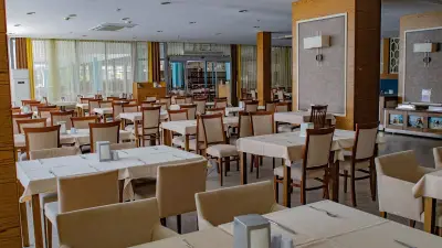 INSULA RESORT - SPA Restaurants