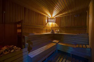 IRIS HOTEL AND SPA Spa