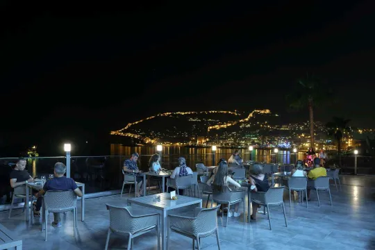 ISLA PANORAMA Restaurants